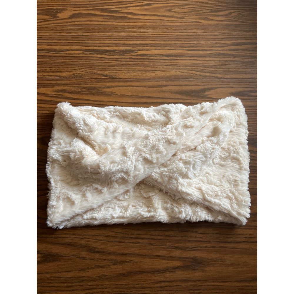 Peace & Pearls woman’s cream infinity scarf